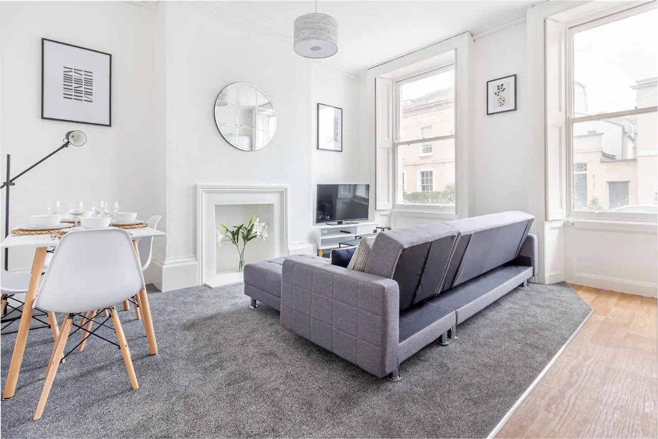 Host & Stay - Montpellier Villa Apartment Cheltenham