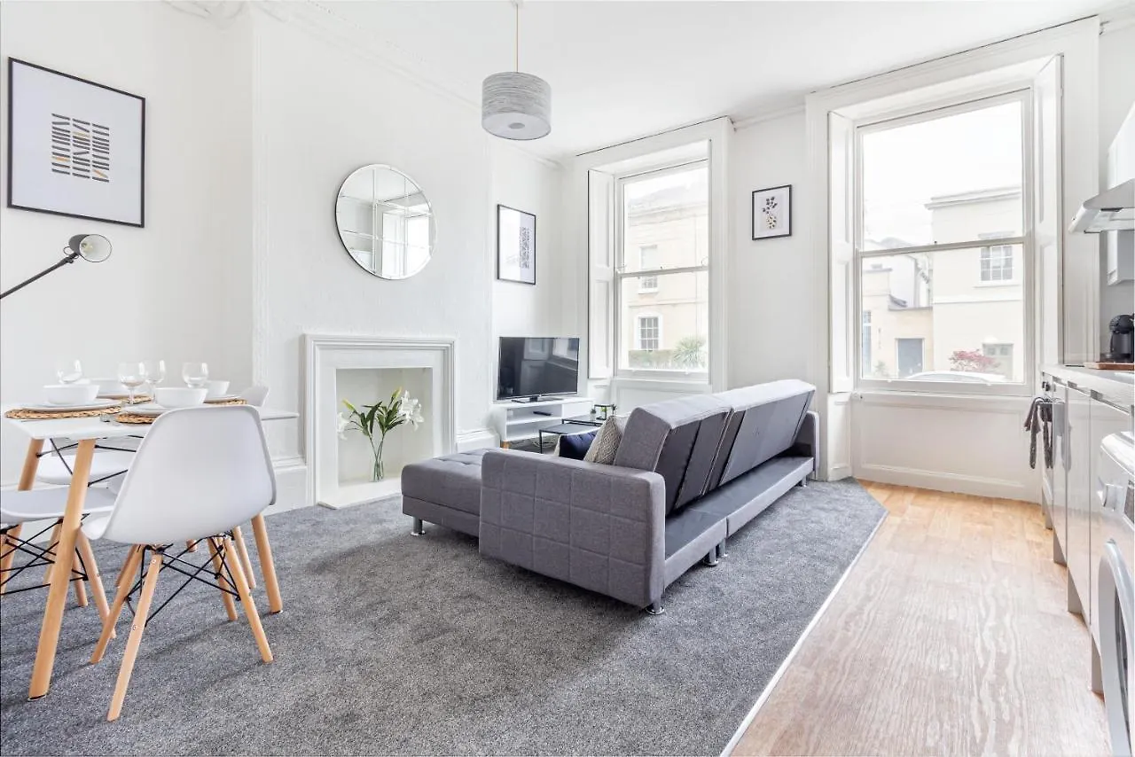 Host & Stay - Montpellier Villa Apartment Cheltenham United Kingdom