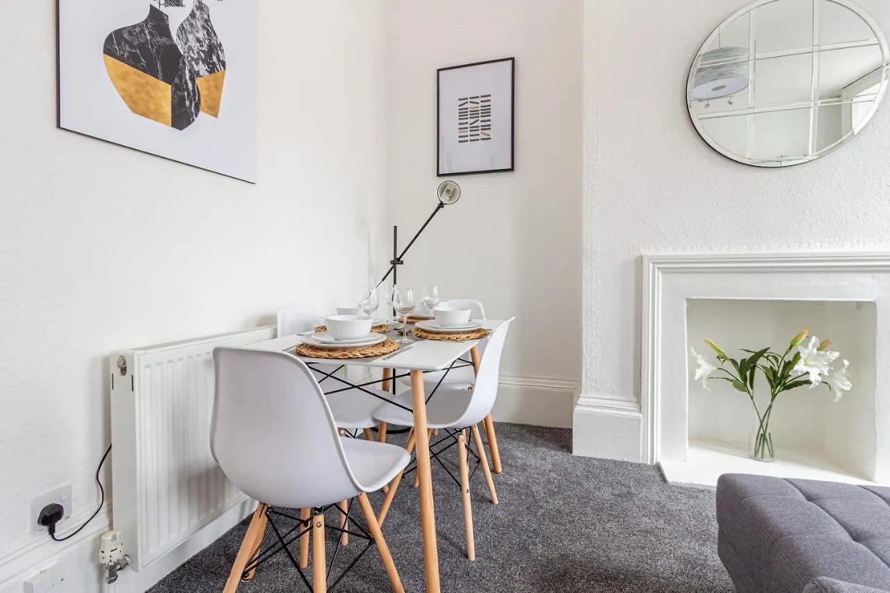Host & Stay - Montpellier Villa Apartment Cheltenham United Kingdom